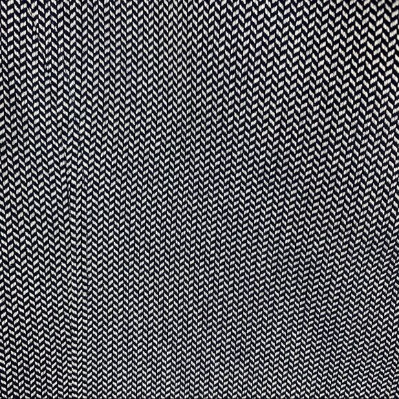 Tahari Tweed Black/White‎ Crop 2 Button Career Blazer Sz 4 - Picture 7 of 10